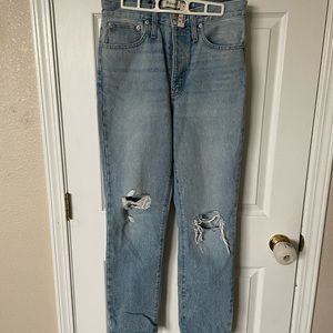 Madewell Full length classic straight size 27. High rise with button fly.